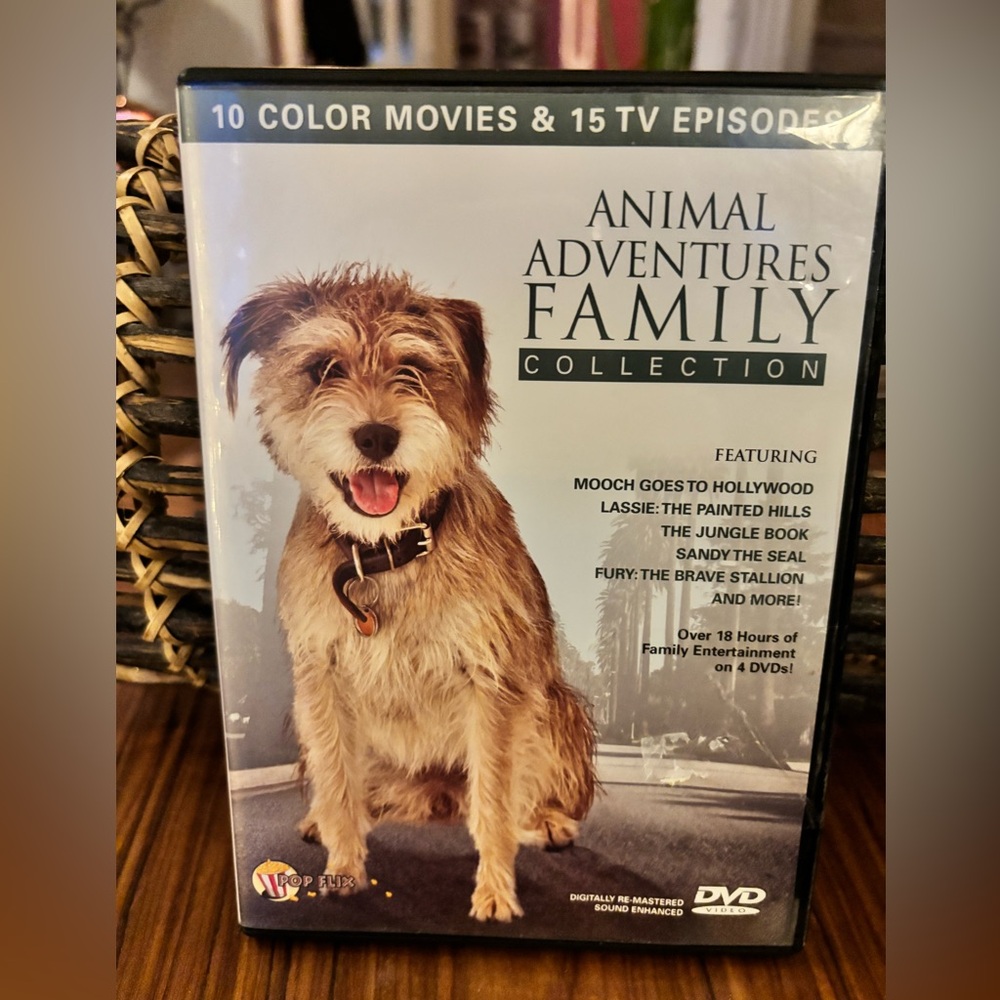 ANIMAL ADVENTURES FAMILY DVD COLLECTION